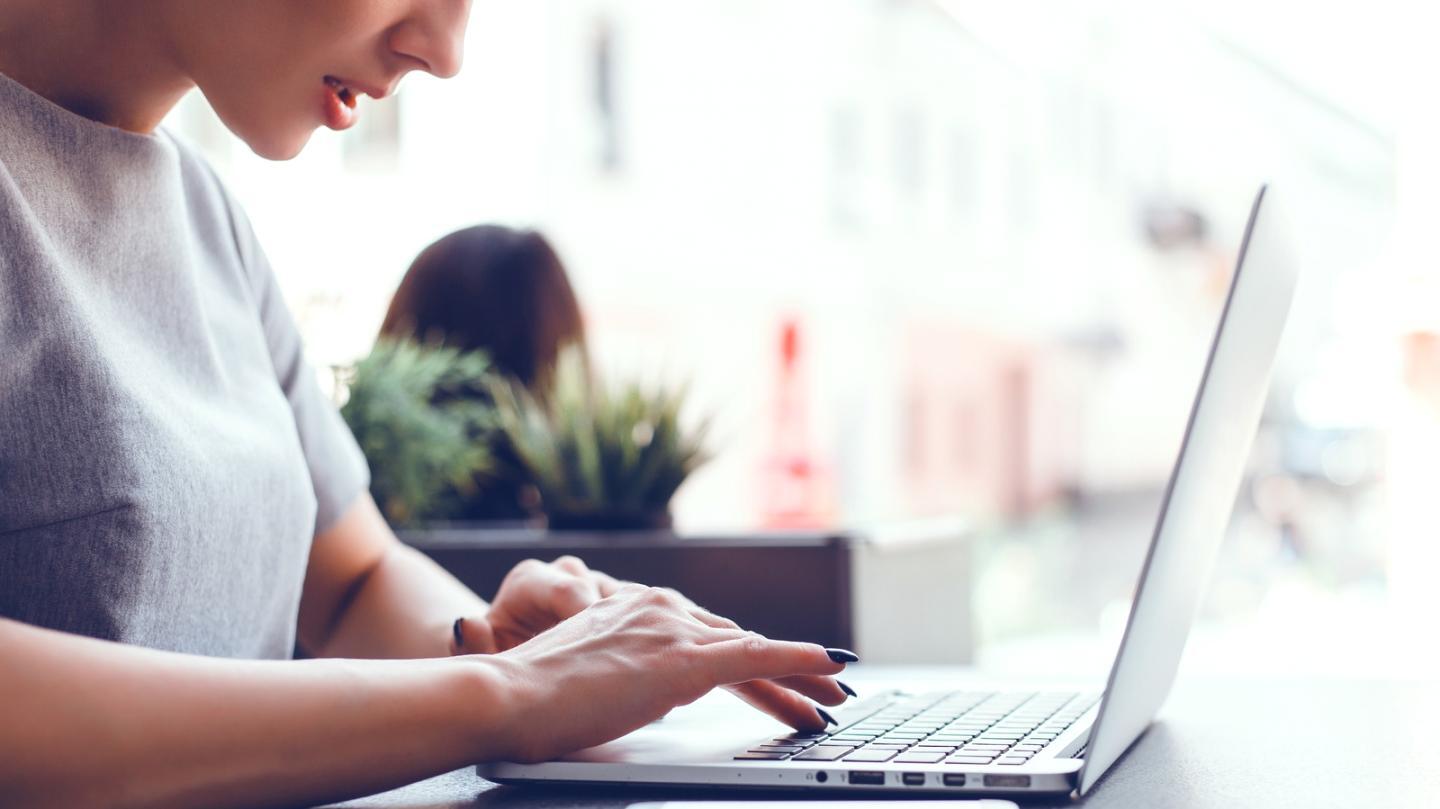 Consultation de données financières sur tablette